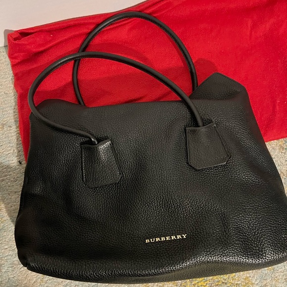 BURBERRY London Grainy Calfskin Medium Baynard Tote Black - Picture 4 of 13